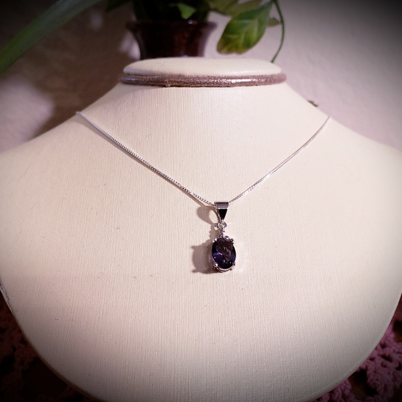 ⭐ Amethyst Sterling Silver Pendant Necklace - Picture 4 of 4